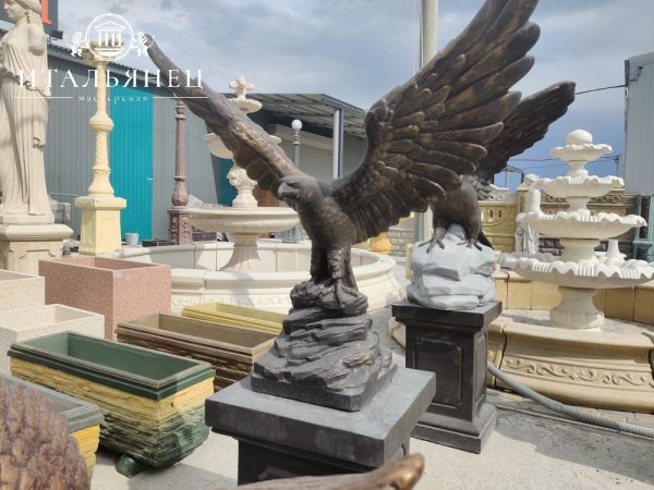 Скульптура "Орёл гордый" крылья в сторону - фото 2