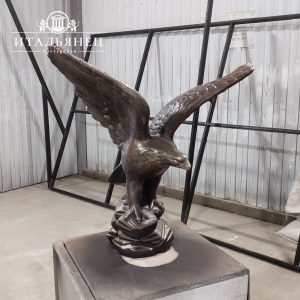 Скульптура Орел малый